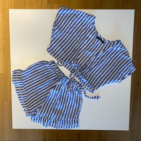 Two piece set - Picture 2 of 2